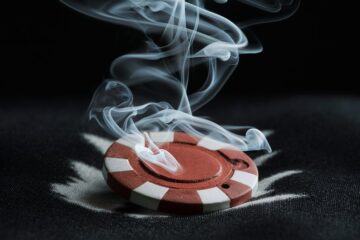 poker smoke strategy game