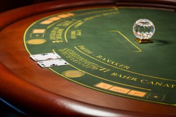 learn basic baccarat rules
